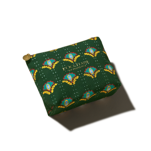 2026 Holiday Discovery Pouch